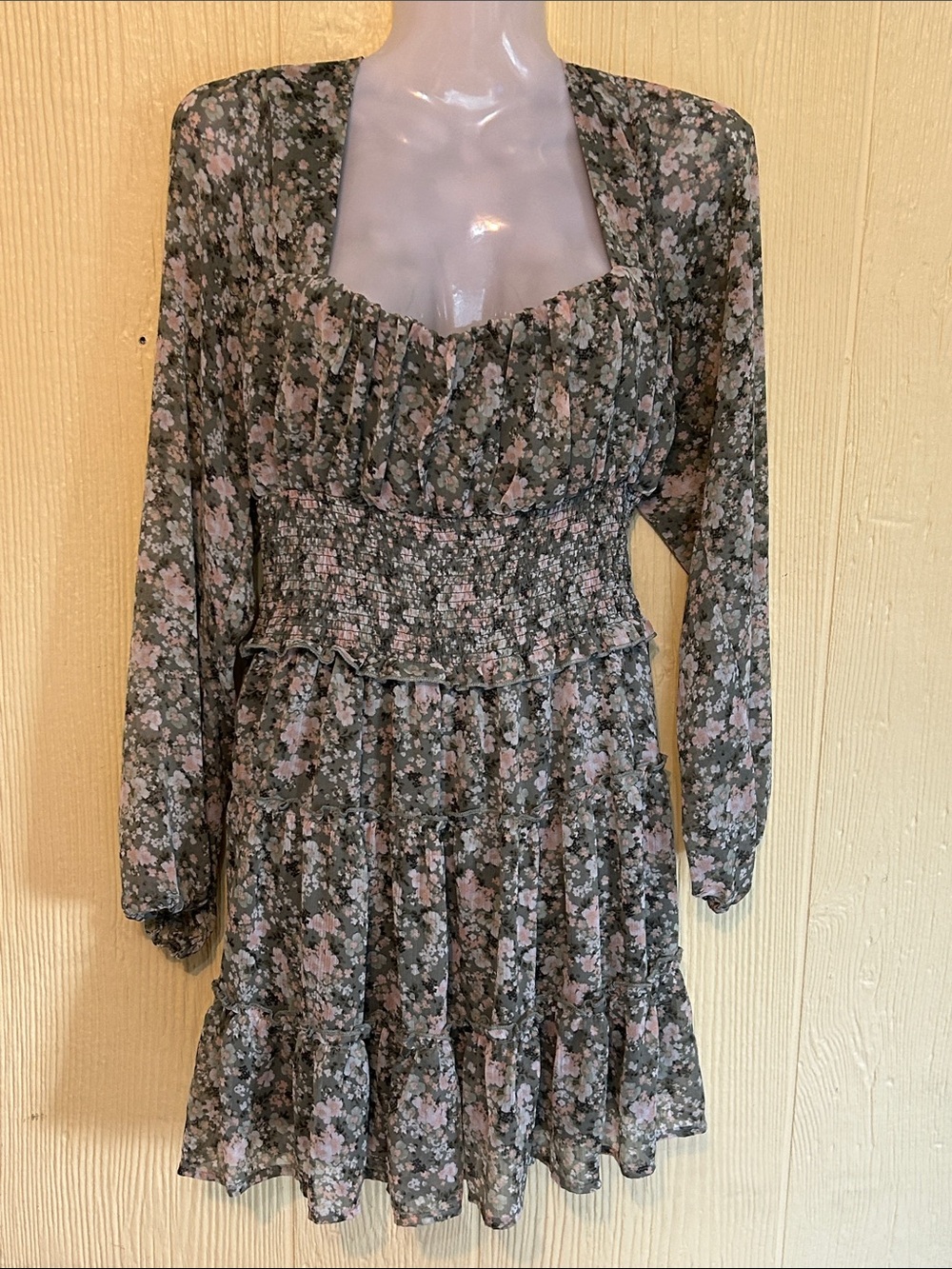 Smocked Waist Floral Long-Sleeve Mini Dress in Green and Pink